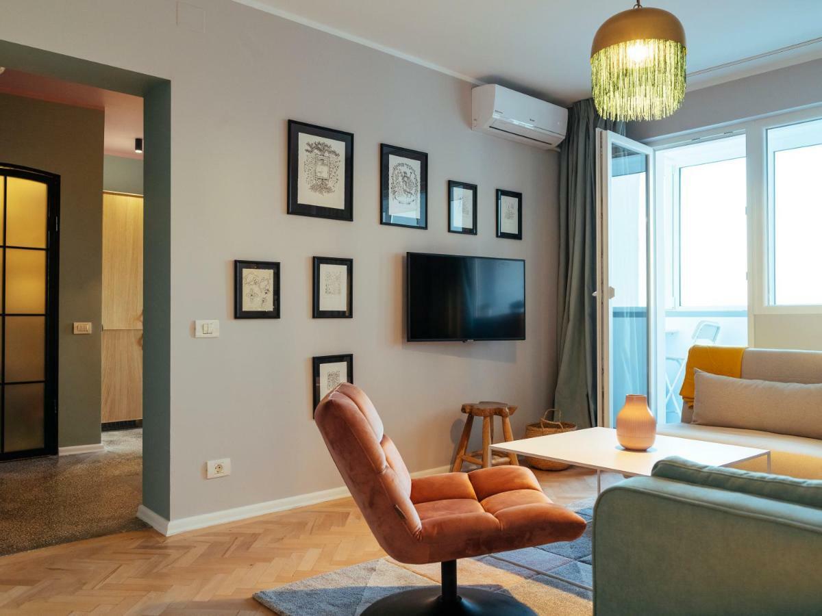 Parklake Design Apartment - Fabulous View - Netflix Bukarest Kültér fotó
